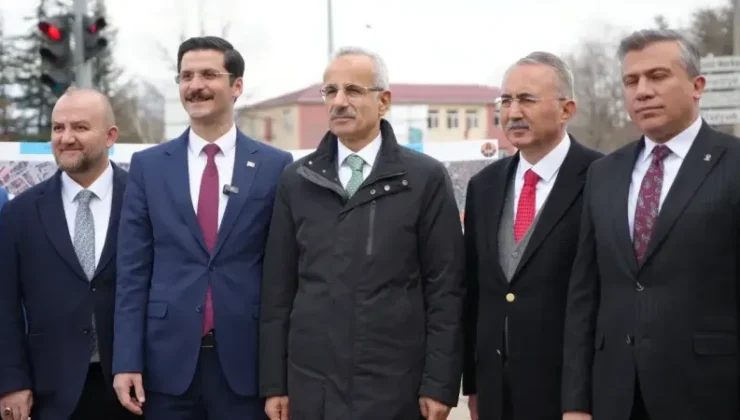 Bakan Uraloğlu, Bolu’daki Köprülü Kavşak Projesini İnceliyor
