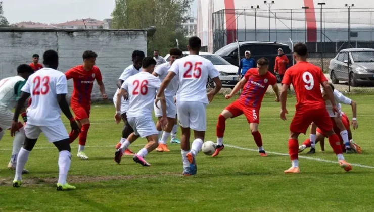 Kritik Galibiyetle Boluspor Ligde Kaldı!