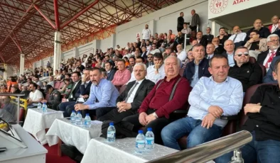 Vali ve Başkan Tribünde! Boluspor’un Mağlubiyeti Duygusal Anlar Yarattı