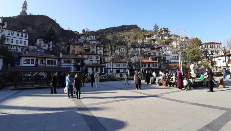 Göynük’te Ramazan Bayramı’nda tatilcilerin akını!