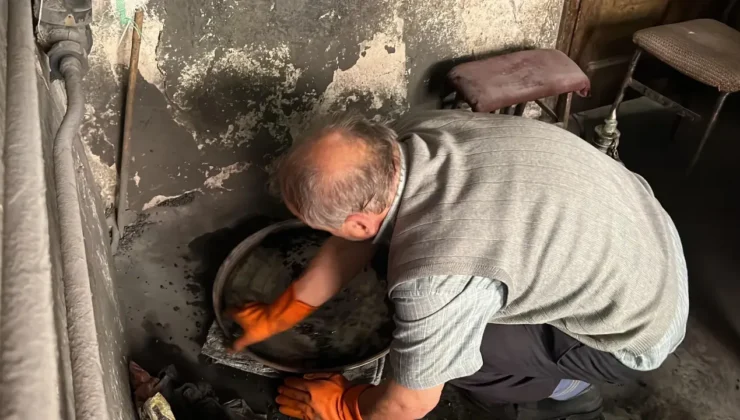 48 Yıldır Mesleğini Sürdüren Kalaycı Ustası