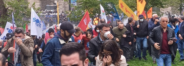 Taksim’e gidenlere polis engeli