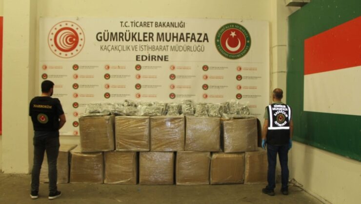 Sınırlarda Uyuşturucuya Geçit Yok: 255 Litre Metamfetamin ve 370 Kilogram Esrar Ele Geçirildi
