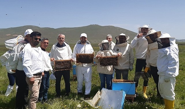 Kars Arı Yetiştiricileri Birliği’ne Uygulamalı Eğitim
