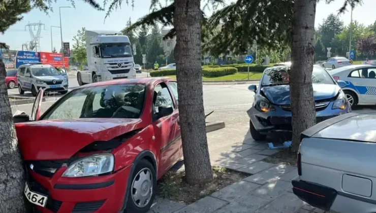 İzzet Baysal Hastanesi’nde Trafik Kazası: İki Sürücü Yaralandı!