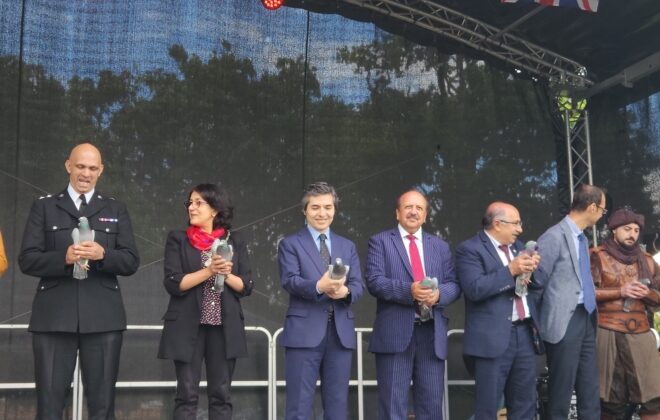 Luton’da Türk Kültür Festivali Renkli Geçti