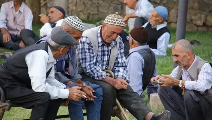 Emeklilere Müjdeli Zam Haberi: AKP’nin Açıklaması