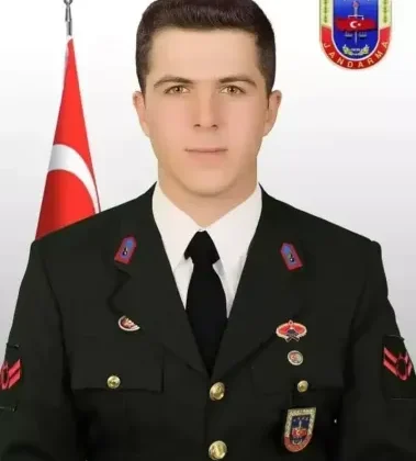 Jandarma Uzman Çavuş Trafik Kazasında Hayatını Kaybetti