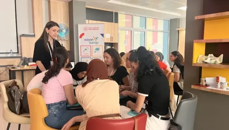 Gençlik Kampında Yeni Nesil Vizyon Buluşması!