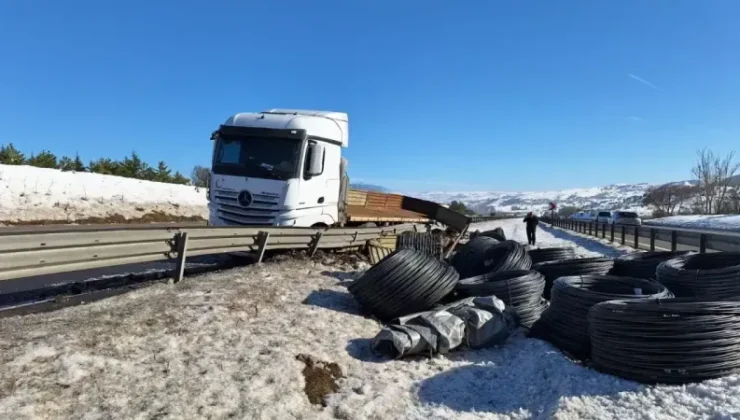 TIR KAZASI: Direksiyon Başında Uyudu İddiası!