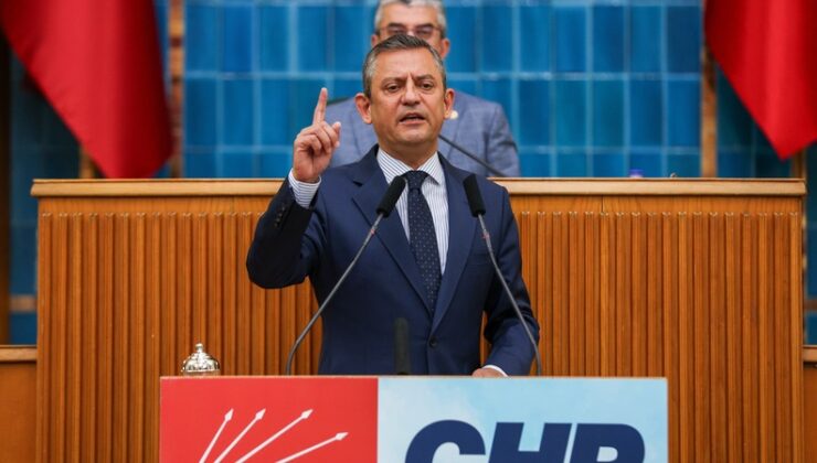 Özgür Özel, Mecliste CHP Grup Toplantısını Yaptı