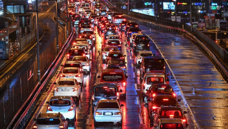 İstanbul’da Okul Trafiği ve Yoğunluk Artışı!