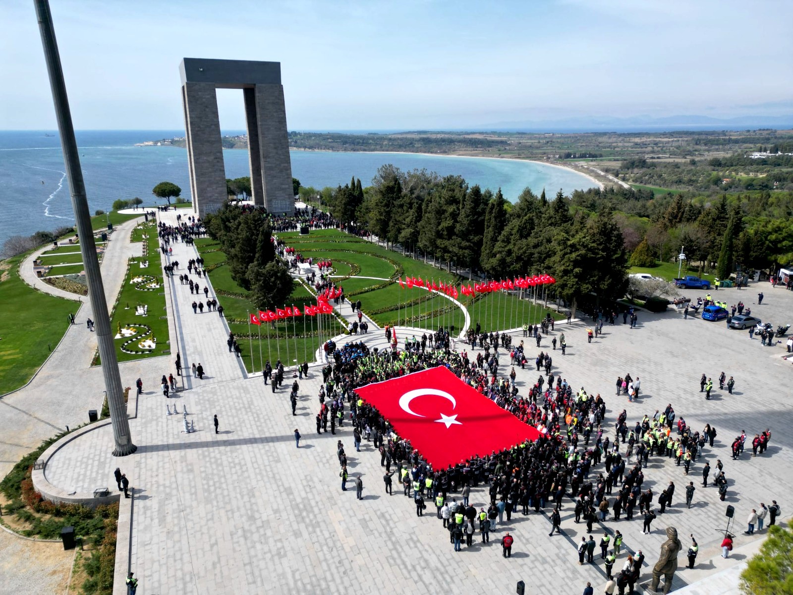 Şehitlere Saygı Sürüşü ile Birlik ve Beraberlik!