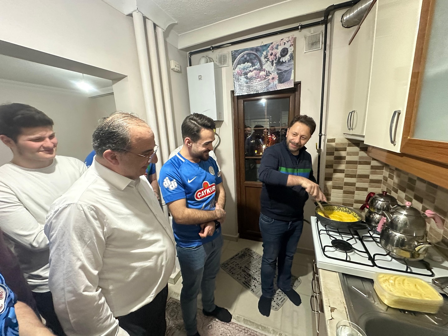 Avcı’nın Kahkahalı Ziyareti Öğrencilere Moral Oldu!