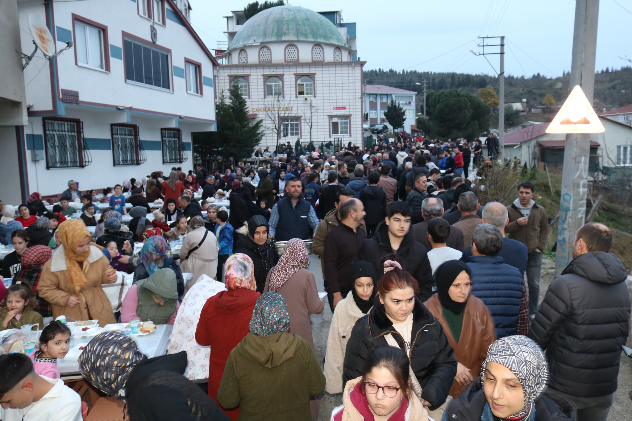 Şalpazarı’ndan Gebze’ye Keşkek İkramlı Sokak İftarı
