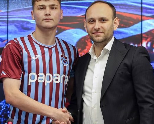 Ağasar’ın Evladı Esat, Trabzonspor’la Profesyonelliğe Geçti!