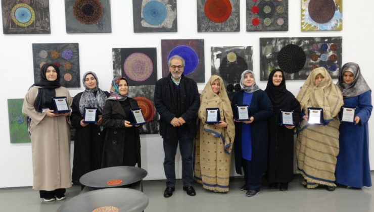 Gölgenin Arkasındaki: Bayburtlu Kadınların Güneş Hikayesi