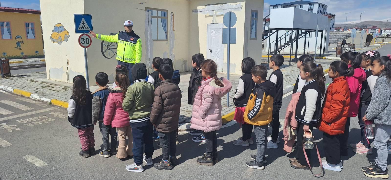 Trafik Güvenliği Eğitimiyle Geleceğin Sürücüleri Yetişiyor
