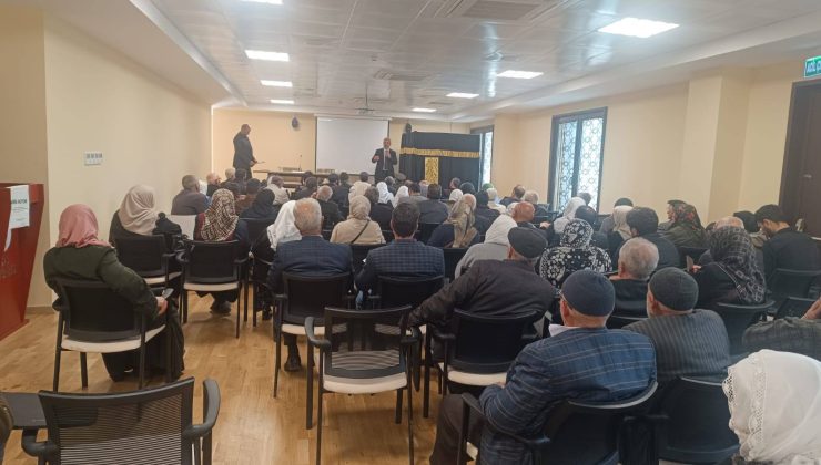 Kars’ta Hacı Adaylarına Eğitim Semineri Düzenlendi