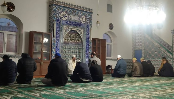 Kars’ta Sabah Namazı Buluşmaları Devam Ediyor!