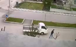 Kamyonet Çarptı, Genç Yaralandı: Panik Anları!