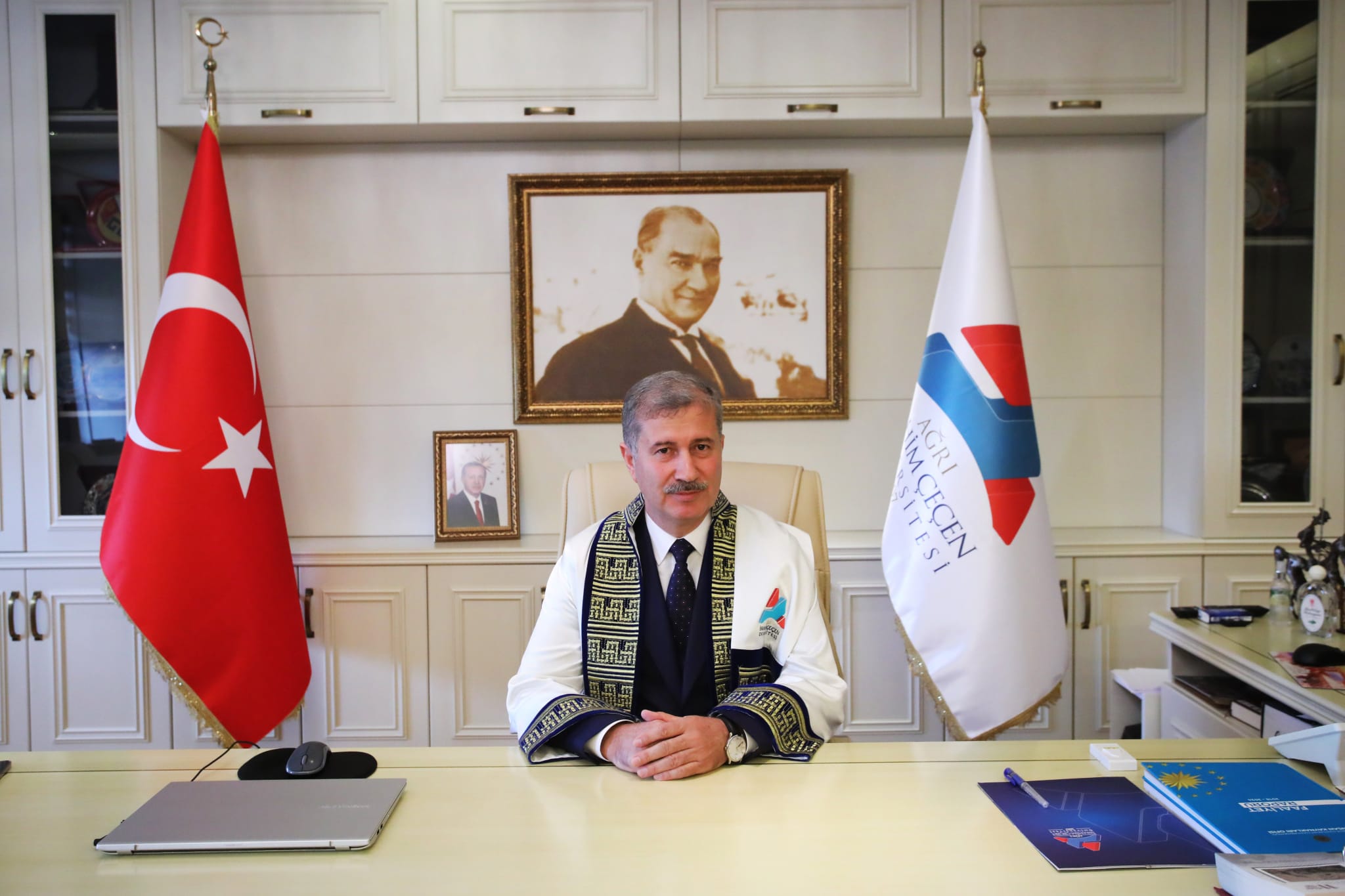 AİÇÜ Yeni Rektörü Prof. Dr. İlhami Gülçin!