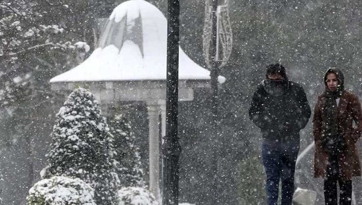 Ankara’da Kar Yağışı Nedeniyle Eğitime Ara Verildi!