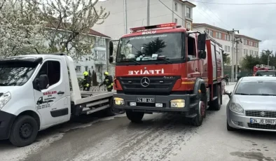 Balkondan Yükselen Alevler Mahalleyi Korku İçine Sürükledi