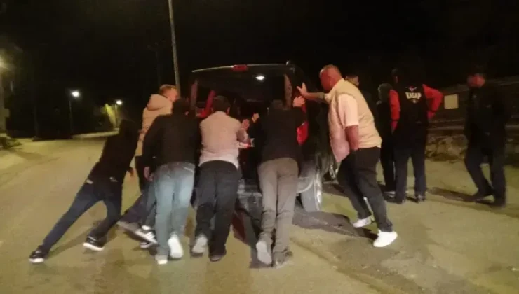 İzinsiz Araçla Kaza: Gençlerin Sorumsuzluğu Paniğe Yol Açtı!