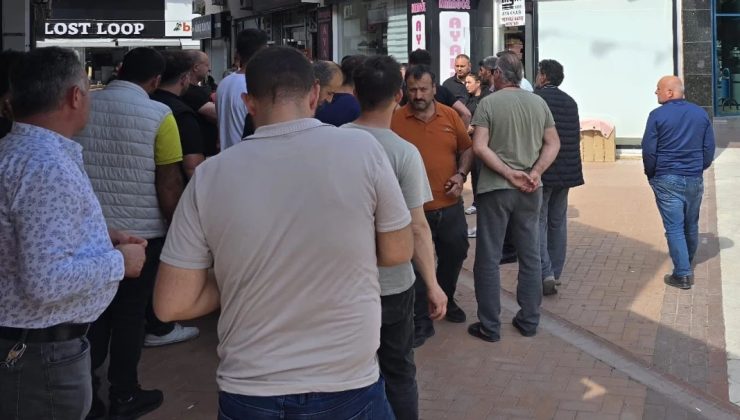 Kumluca’da Pazarcılardan Kura Çekimine Protesto!
