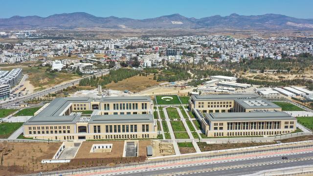 Kıbrıs’ta Yeni Cumhuriyet Yerleşkesi Açıldı
