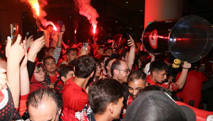 Gençlerbirliği Süper Lig’e Coşkuyla Yeniden Döndü!