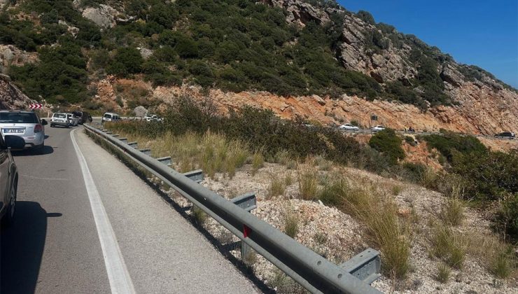 Kalkan-Kaş yolunda trafik kazası: Ulaşım durdu!