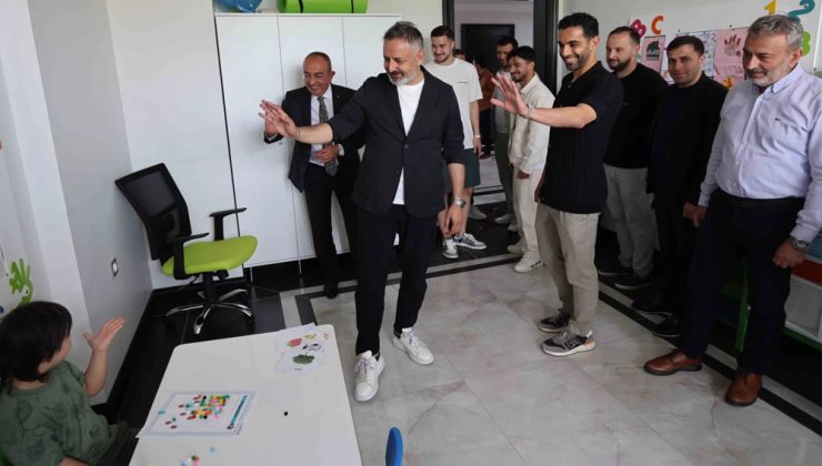 Konyaspor’dan Down Sendromlu Çocuklara Özel Ziyaret