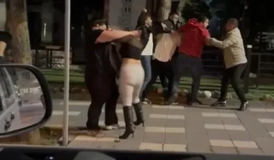 Kızlar Arasındaki Kavga Sosyal Medyayı Salladı