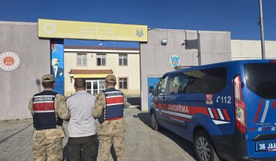 Kars’ta Dolandırıcı, Jandarma Tarafından Yakalandı!