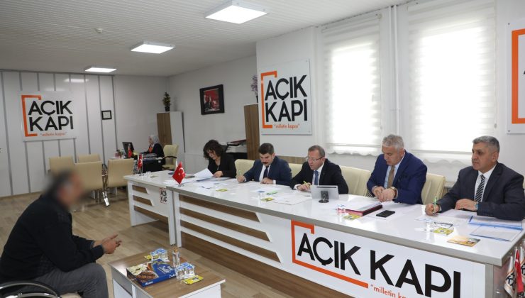 Kars’ta Halk Günü Toplantısı: Vatandaşlar Dinlendi