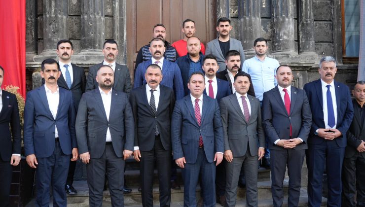 Kars’ta Ülkü Ocakları ile İşbirliği Mesajları Verildi