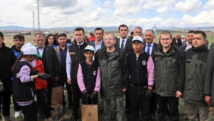 Kars’ta Meyve Ormanı Fidan Dikimi Etkinliği Gerçekleşti!