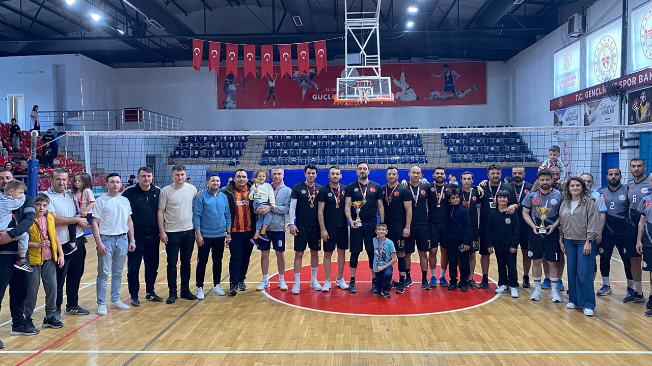 Düzce’de Spor Mahallemde Yerel Ligleri Tamamlandı!