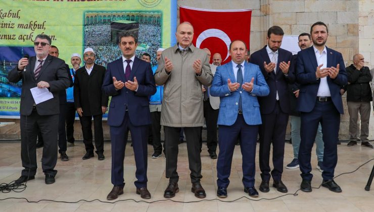 Düzce’den 190 Hacı Adayı Uğurlandı, Dualar Edildi!