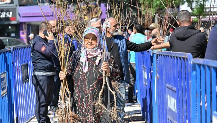 Isparta’da 195 Bin Meyve Fidanı Dağıtıldı!