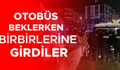 Otobüs Durağında Kavga: Çok Sayıda Yaralı!