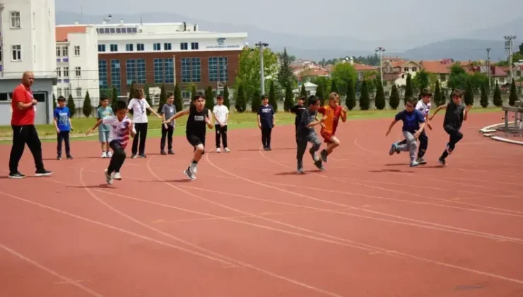 Minik Atletler Bolu’da Şampiyonluk İçin Yarıştı!