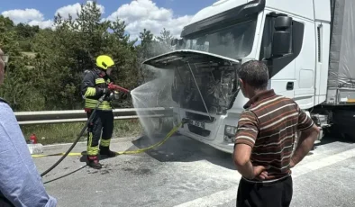 Bolu’da Seyir Halindeki Tırda Yangın Paniği!