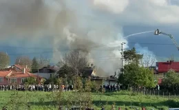 Bolu’da yangın: İki ev kullanılamaz hale geldi!