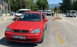 Küçük Çocuğa Otomobil Çarptı, Hastaneye Kaldırıldı