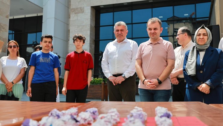 Bulancak’ta Geri Dönüşüm Tasarımı Ödülleri Sahiplerini Buldu