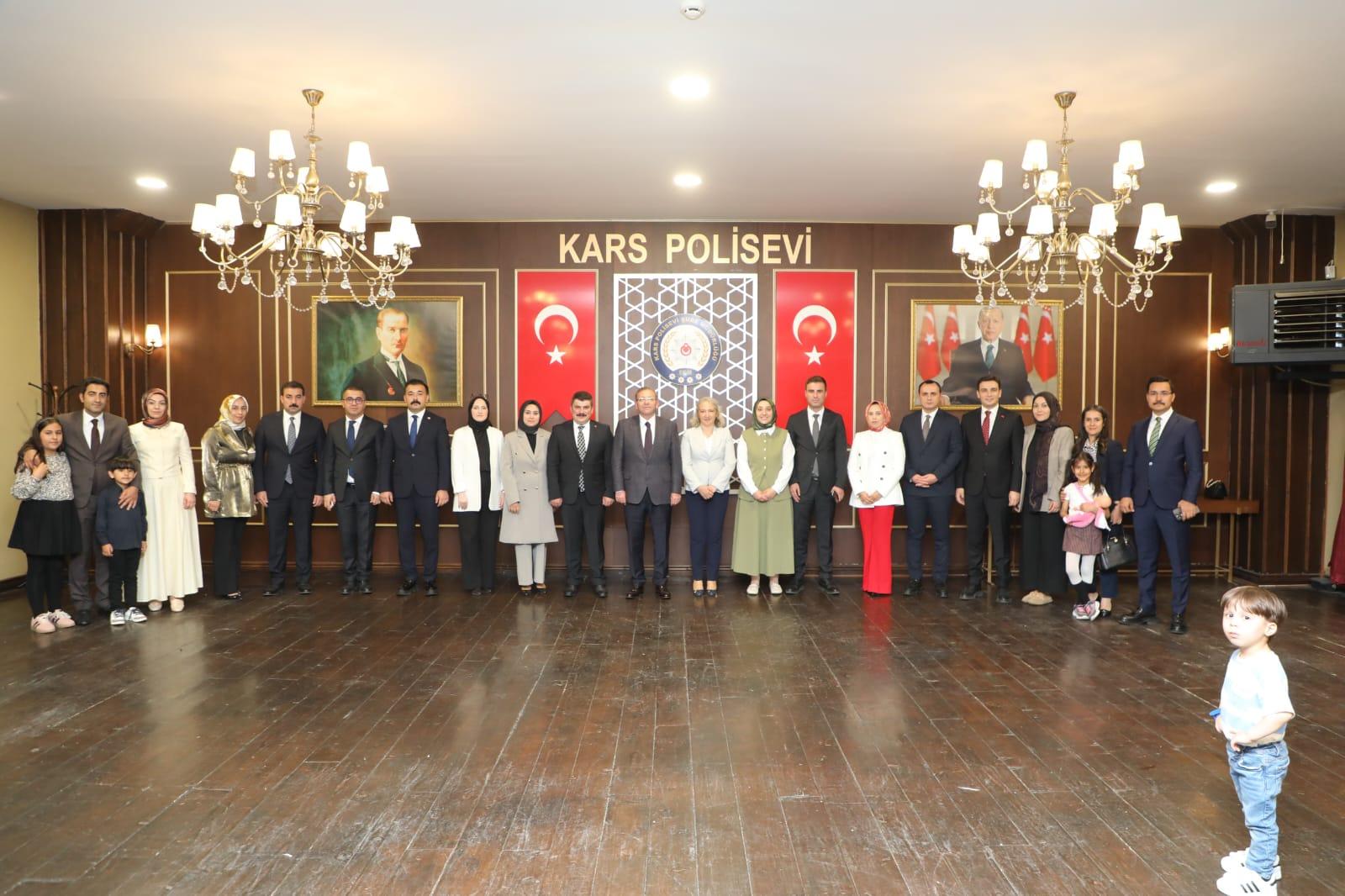 Kars’ta Mülki İdare Amirlerine Veda Programı Düzenlendi