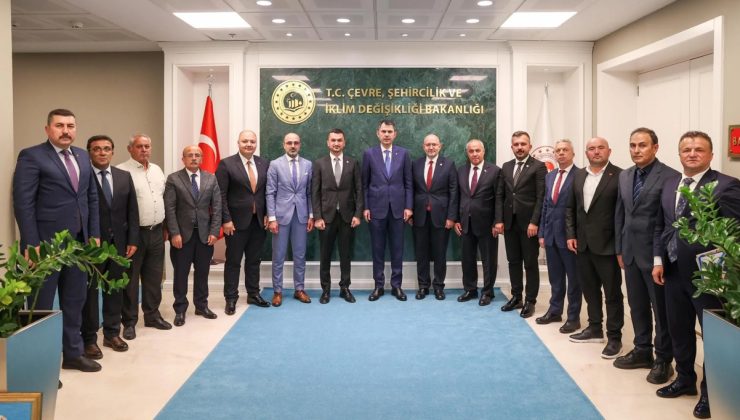 Burdur’da Belediyelerin İhtiyaçları Bakan Kurum’a İletildi